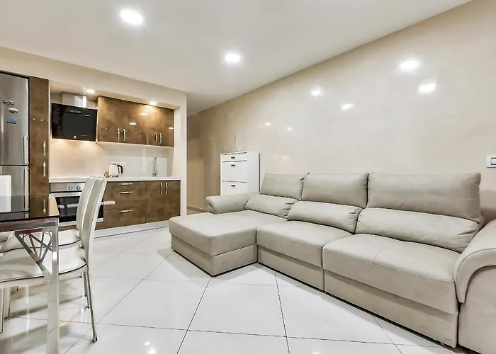 217 Elegant Vina Del Mar Pool View, Parking, Ac Apartment *